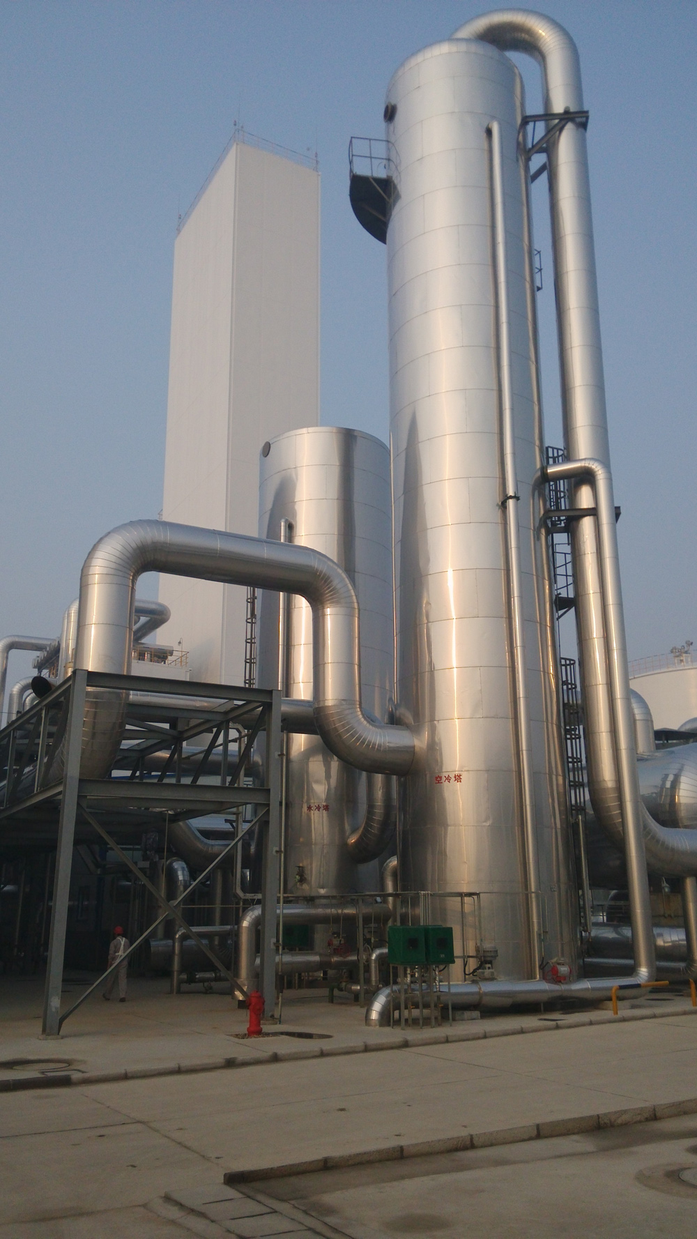 公司供秦風(fēng)氣體有限公司3萬空分設(shè)備一次開車成功 公司供秦風(fēng)氣體有限公司3萬空分設(shè)備一次開車成功